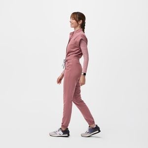 Figs Rafaela Cargo ScrubJumpsuit Mauve